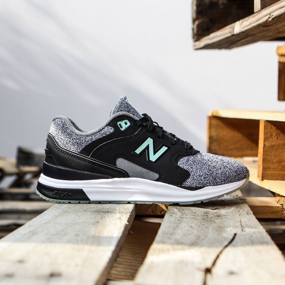 new balance 1550 or