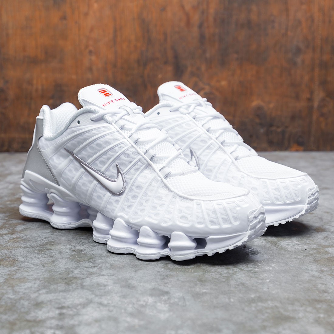 nike shox footasylum