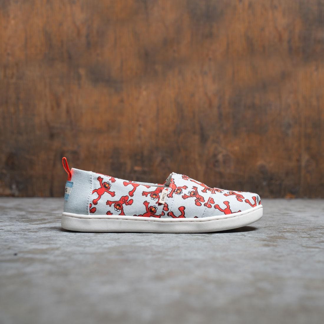 red and white toms