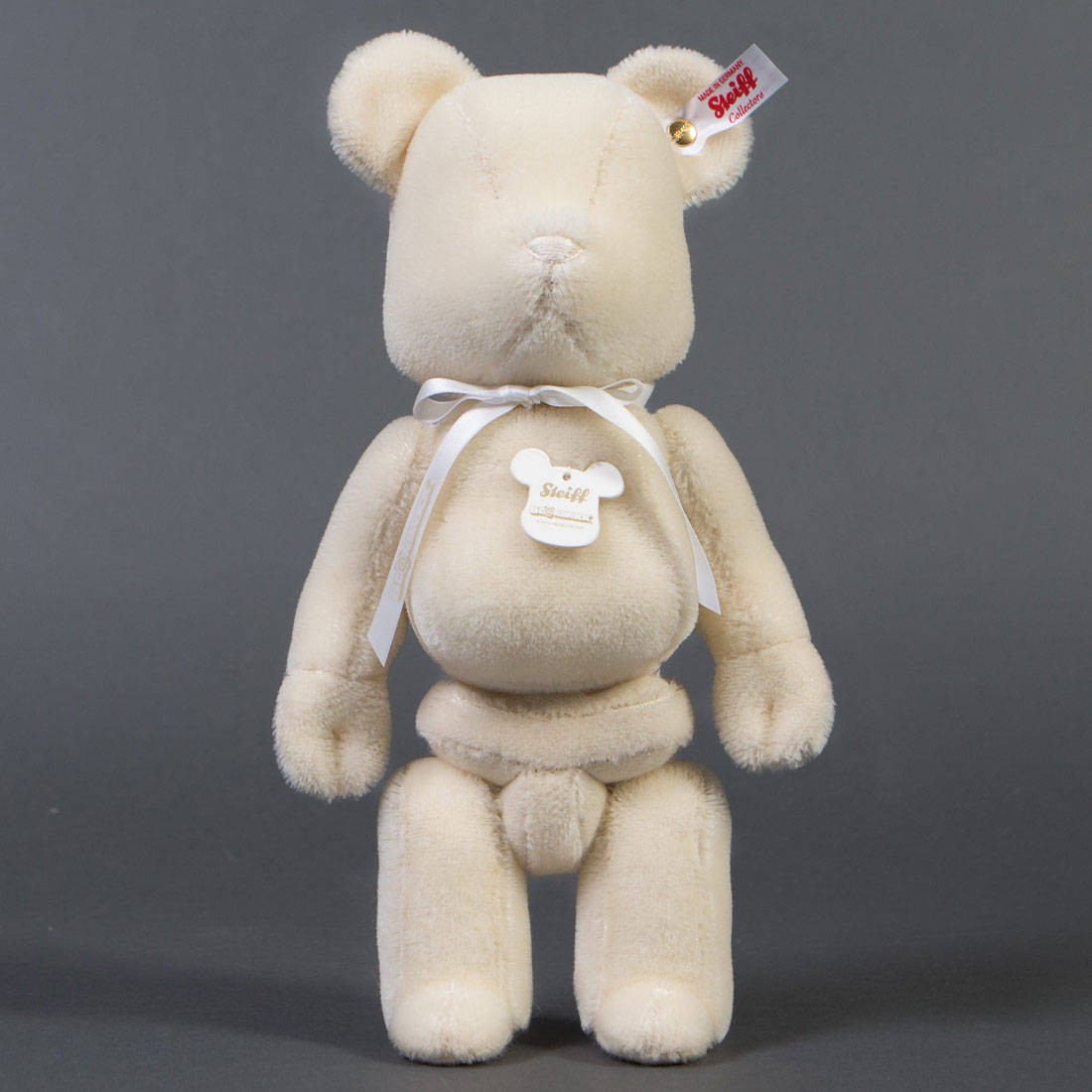 限定特価 MEDICOM TOYおもちゃ BE@RBRICK × STEIFF BLACK WHITE