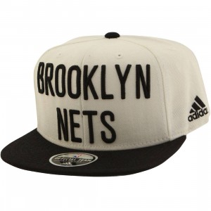 Adidas NBA Brooklyn Nets On Court Snapback Cap (white / black)