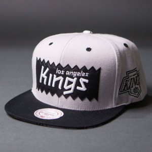 BAIT x NHL x Mitchell And Ness Los Angeles Kings STA3 Wool Snapback Cap (silver / black)