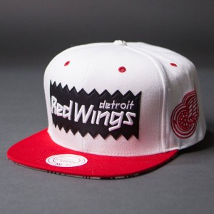 BAIT x NHL x Mitchell And Ness Detroit Red Wings STA3 Wool Snapback Cap (white / red)