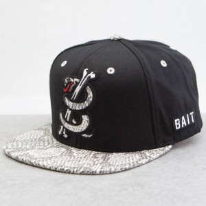 BAIT Snake Logo Starter Snapback Cap (black / white)