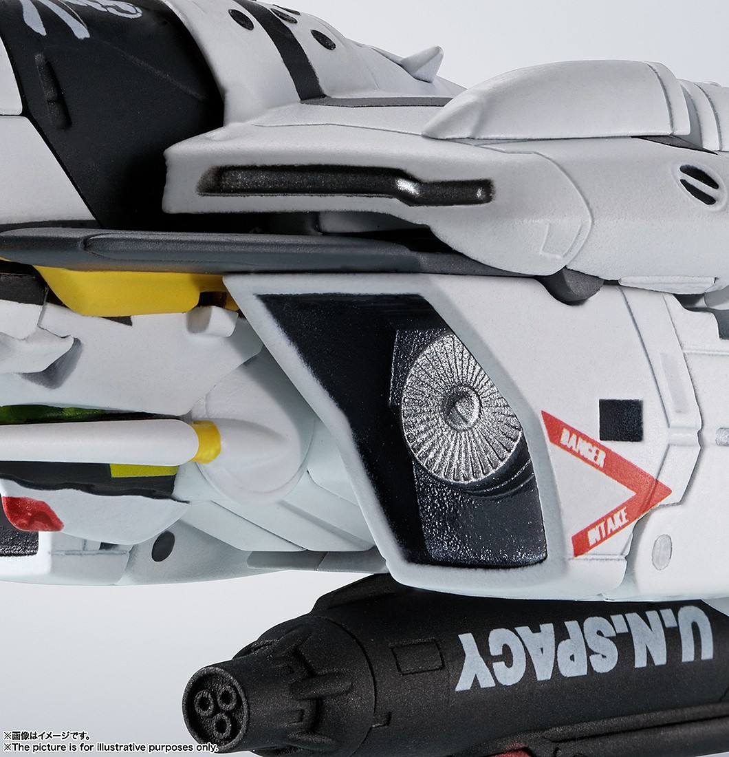 Bandai Hi-Metal R Macross Zero VF-0S Phoenix Roy Focker