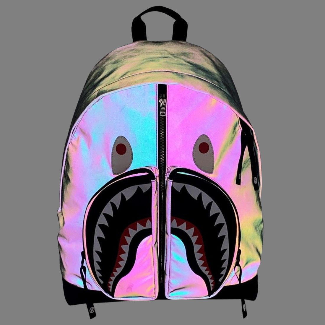 A BATHING APE® Aurora Shark Day Backpack - Farfetch