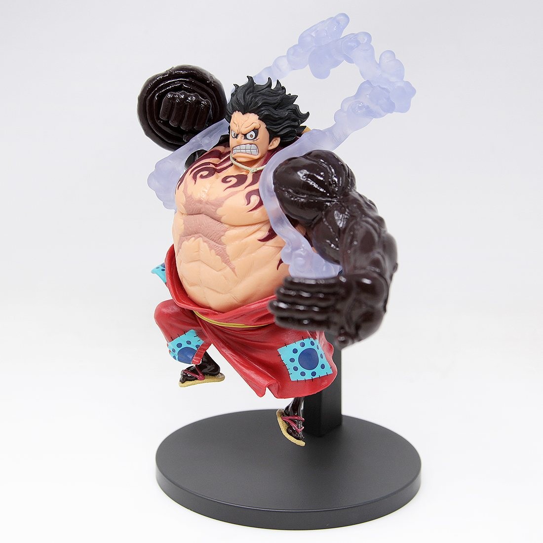 Banpresto One Piece Stampede King Of Artist The Monkey D. Luffy Figure red