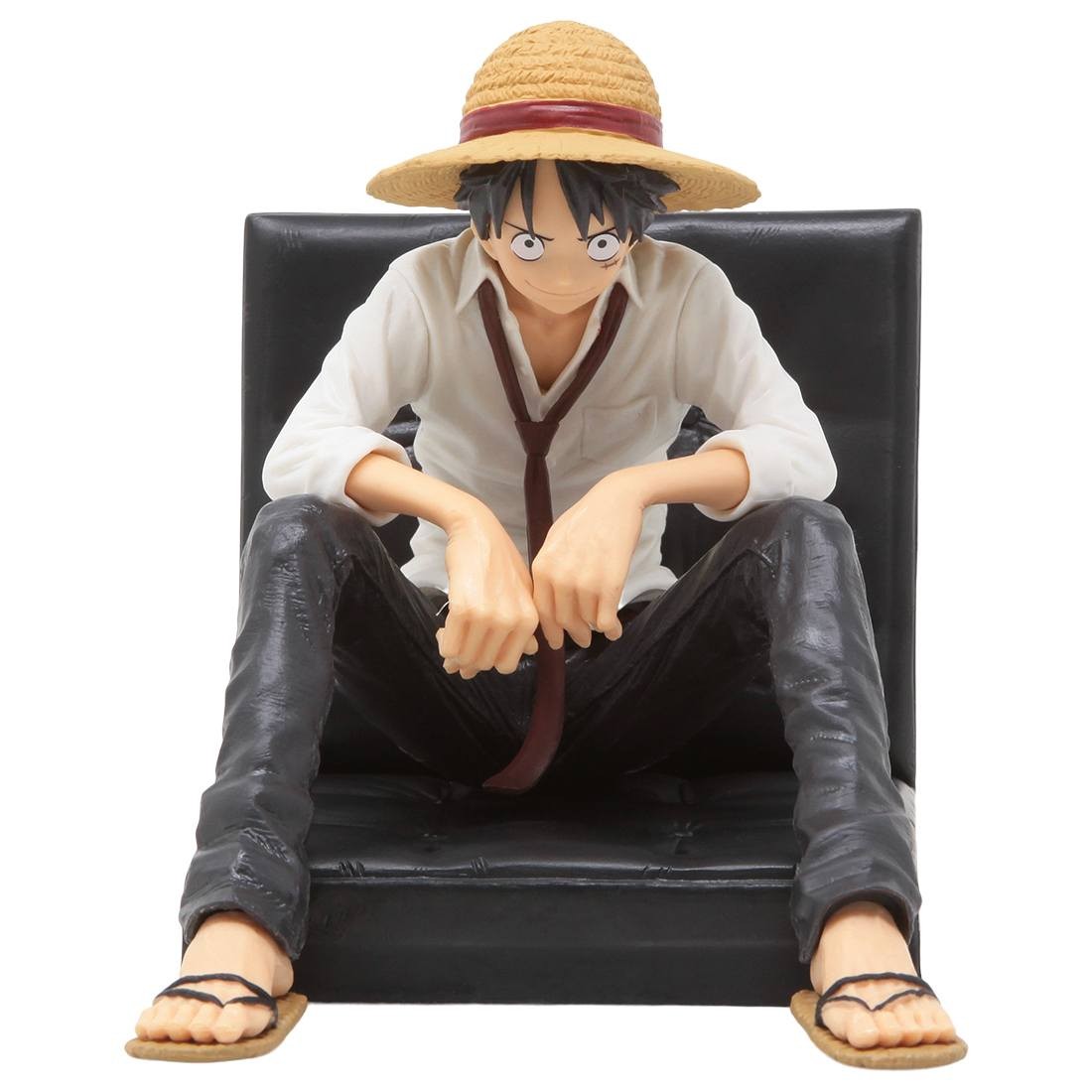 luffy sitting figure