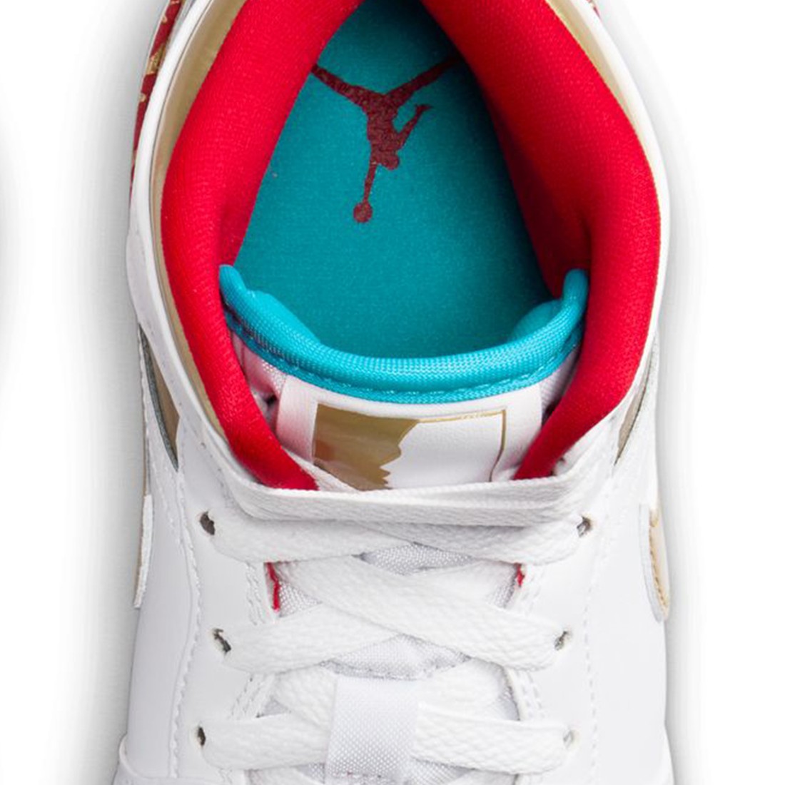 Air Jordan 1 Mid Sneaker School Older Kids' Shoes. Nike IN