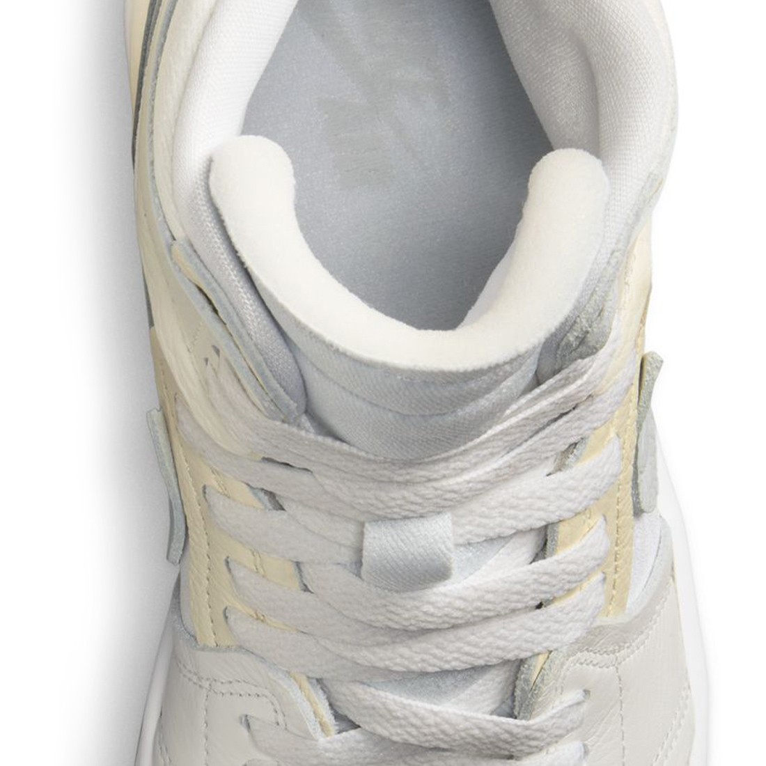 Jordan 1 mid white pure platinum best sale