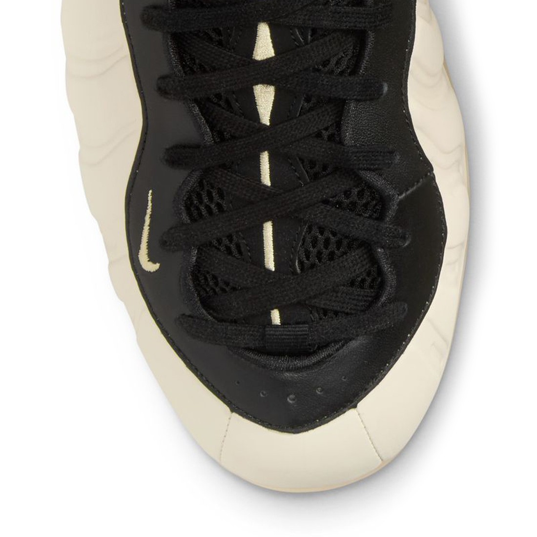 Black and gold foamposites men top