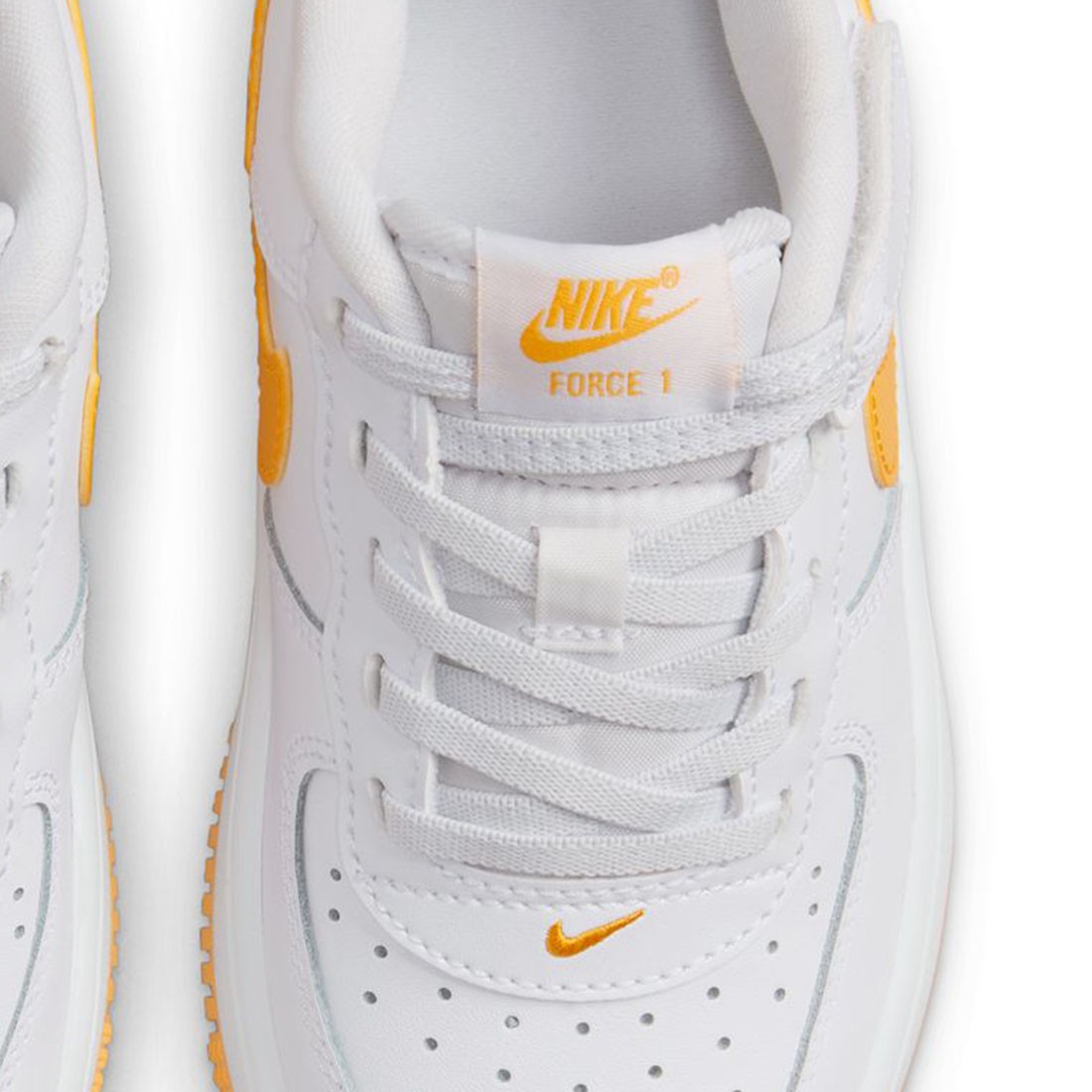 Nike Little Kids Force 1 Low Easyon (white / university gold-white)