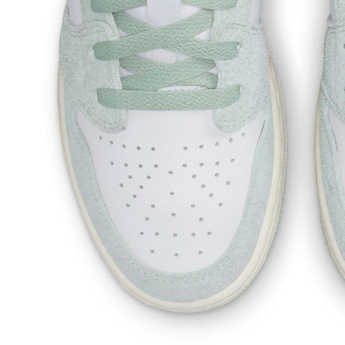 jordan big kids air jordan 1 low se gs white seafoam sail