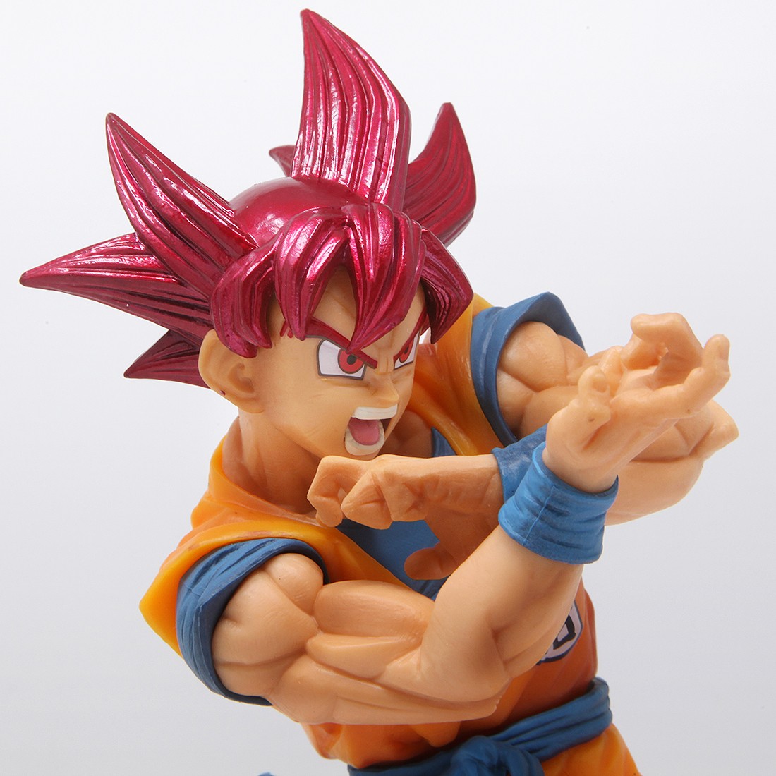 FIGURE DRAGON BALL SUPER - GOKU SUPER SAYAJIN GOD - BLOOD OF