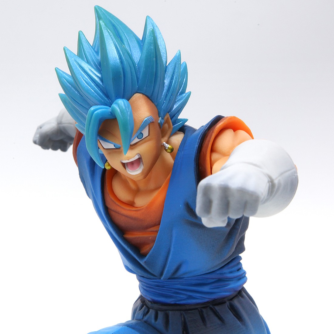 Figure Dragon Ball Super - Vegetto Super Sayajin Blue - Dokkan Battle  (diorama) Ref: 29947/29948 em Promoção na Americanas