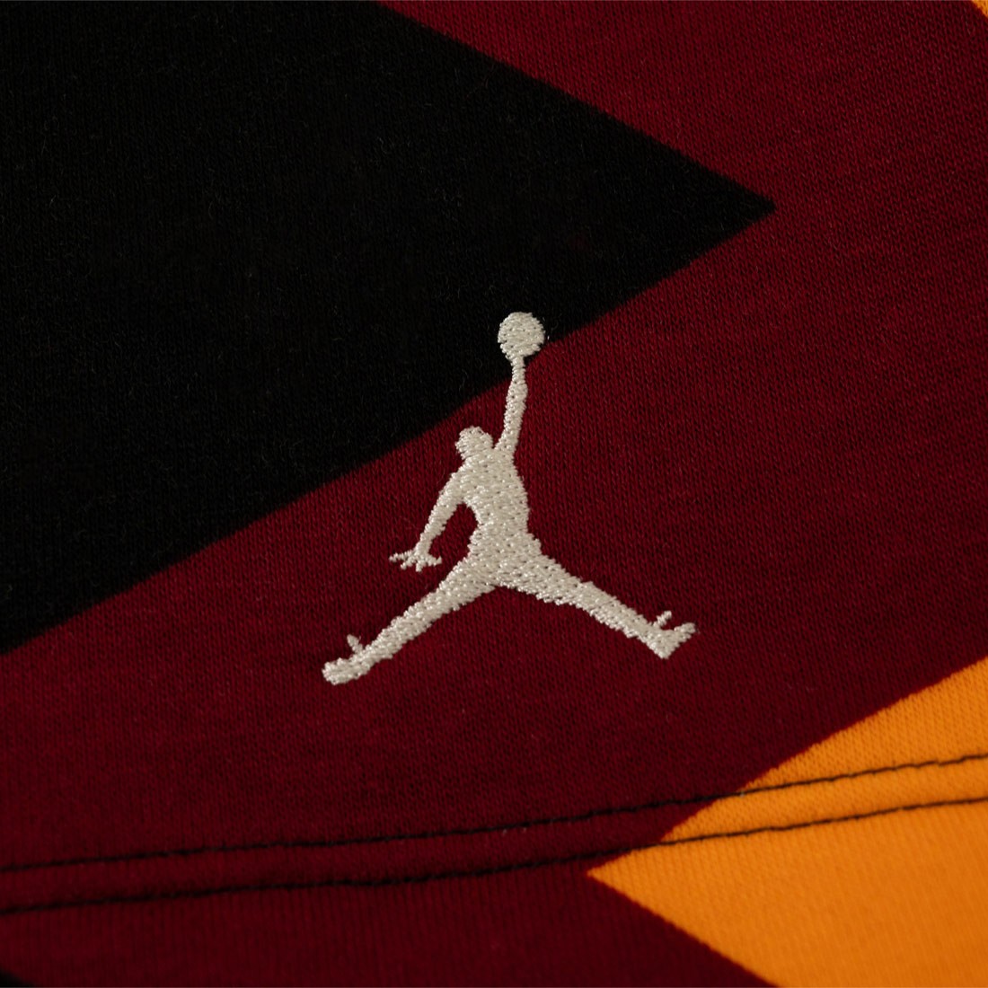 Jordan logo red and black store