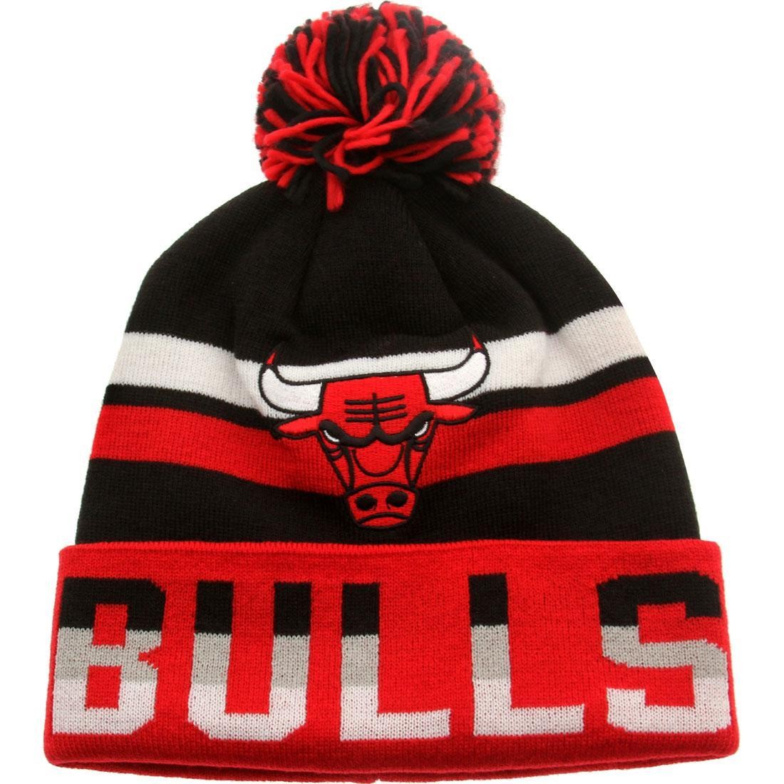 Fandom Knit Bulls Beanie Hat by Mitchell & Ness - 29,95 €