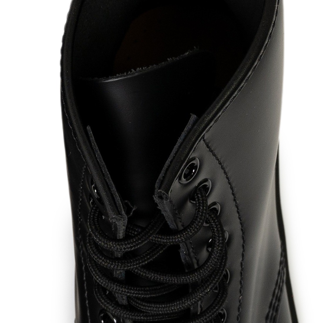 Dr. Martens Men 1460 Smooth Leather Lace Up Boots black black smooth