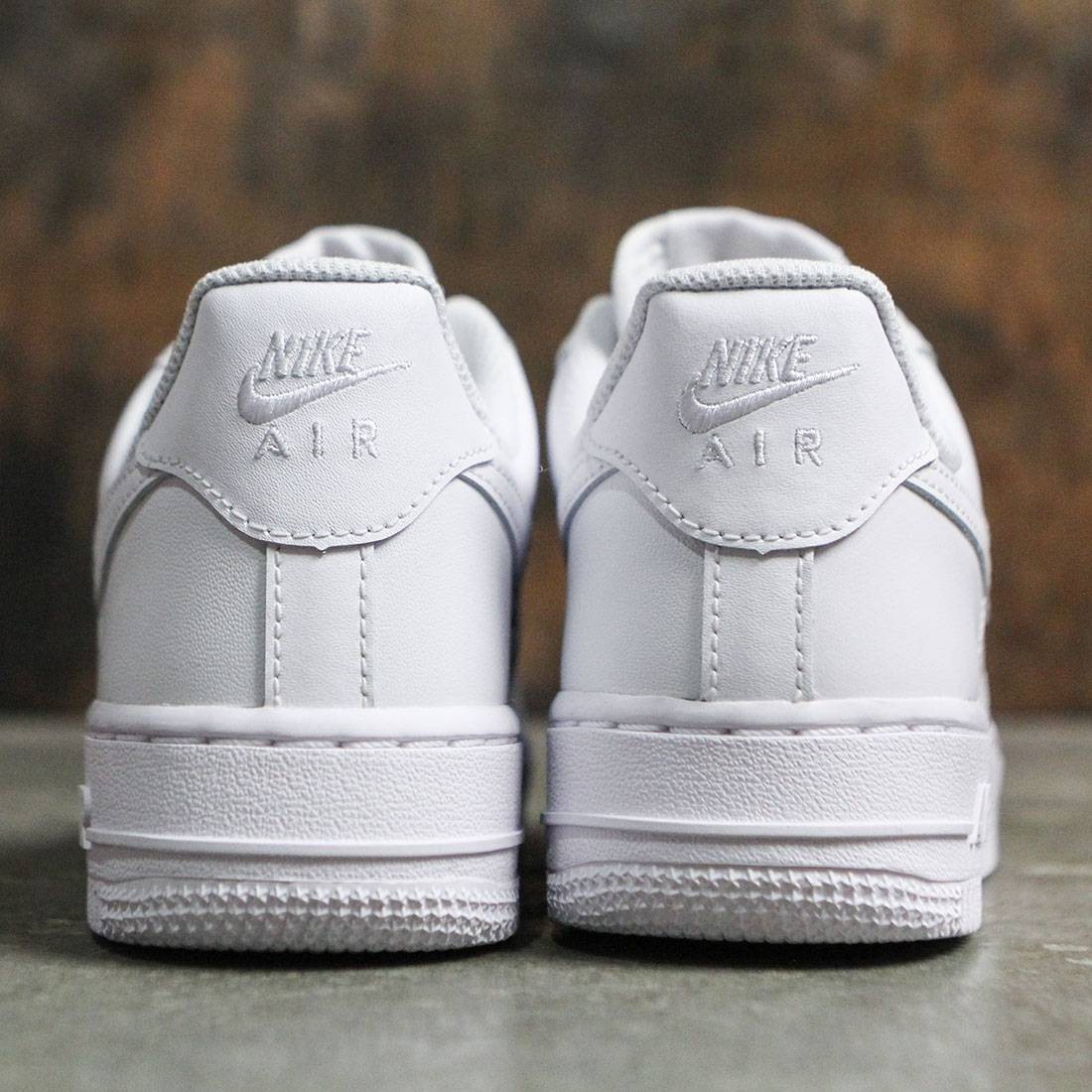 Nike Women Air Force 1 07 (white / white)