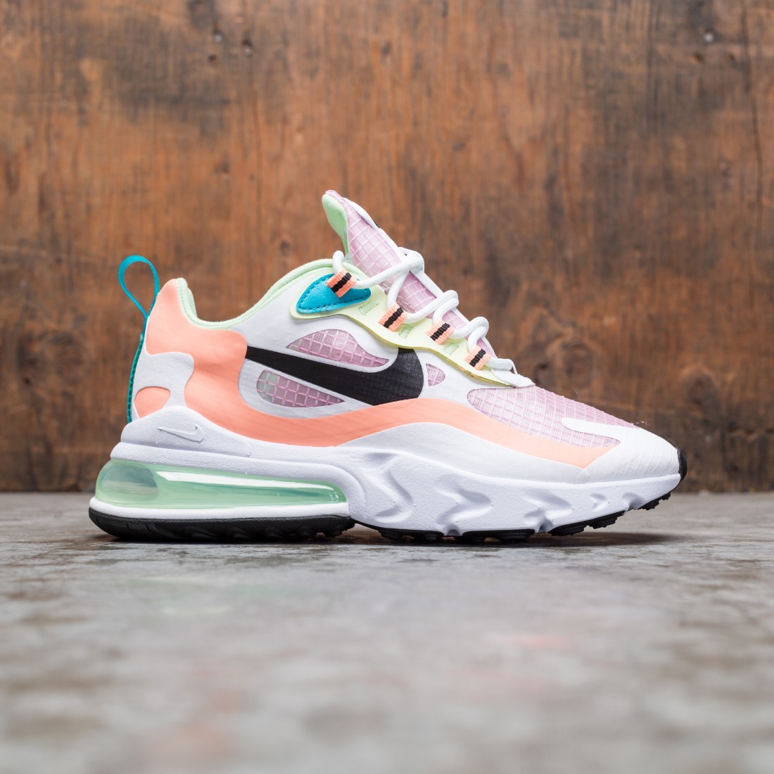 white and pink air max 270 react