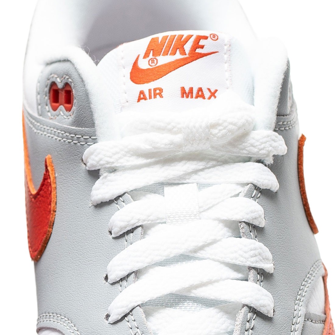 NIKE Men's White Air Max 1 LV8 Sneakers #DH4059 9 NWD – Walk Into Fashion