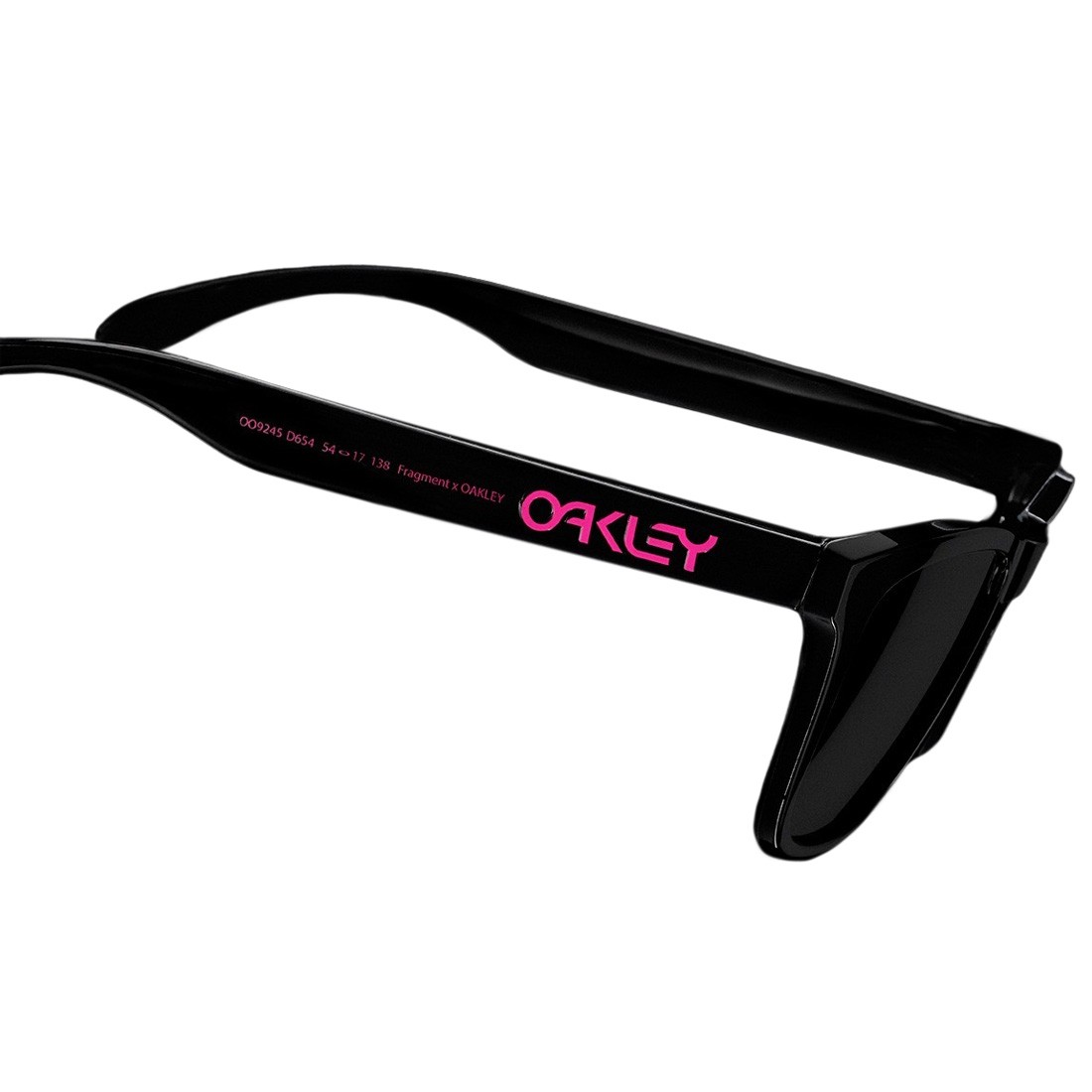 Stretched rectangle-frame sunglasses