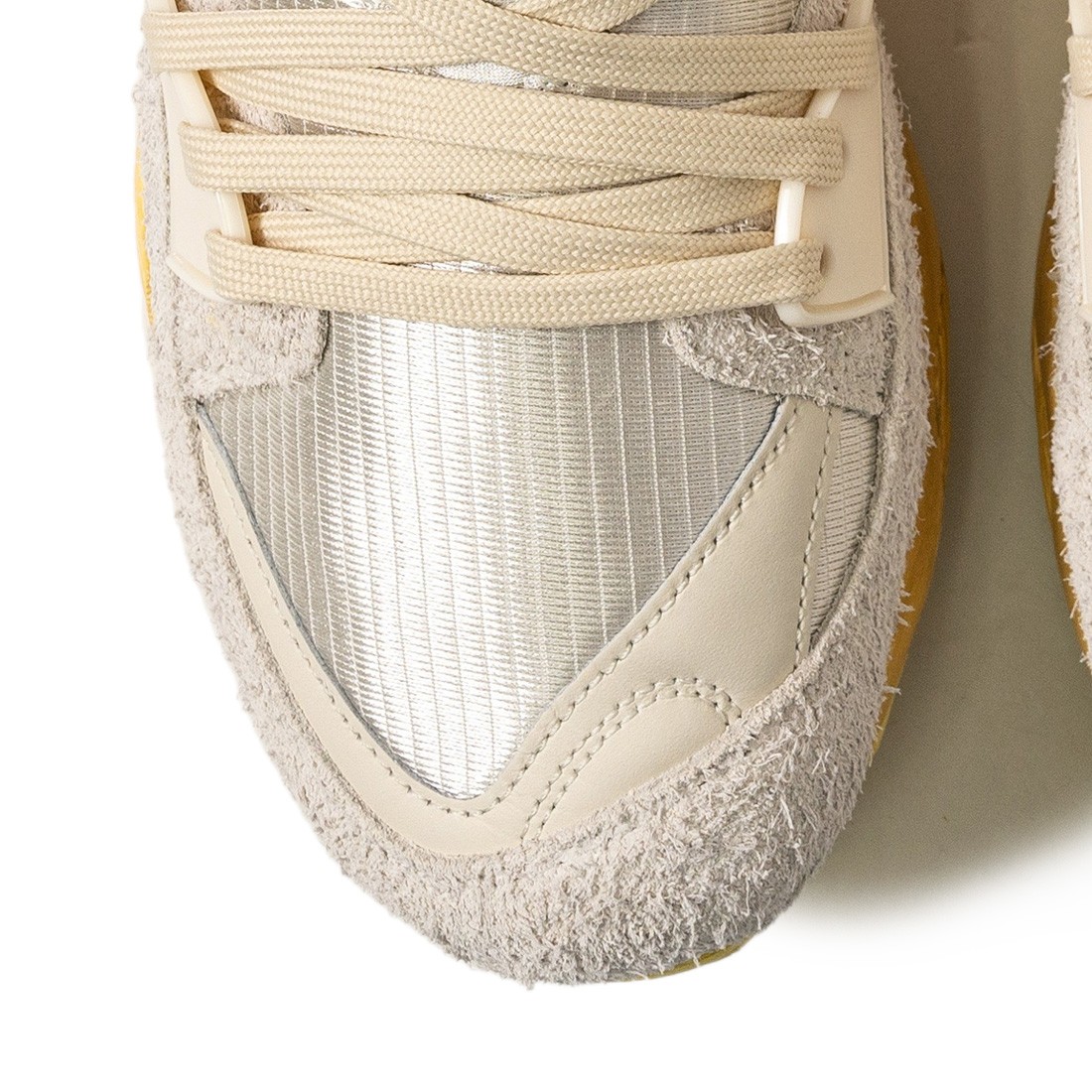 Puma Men Blaze Of Glory The Neverworn white team gold