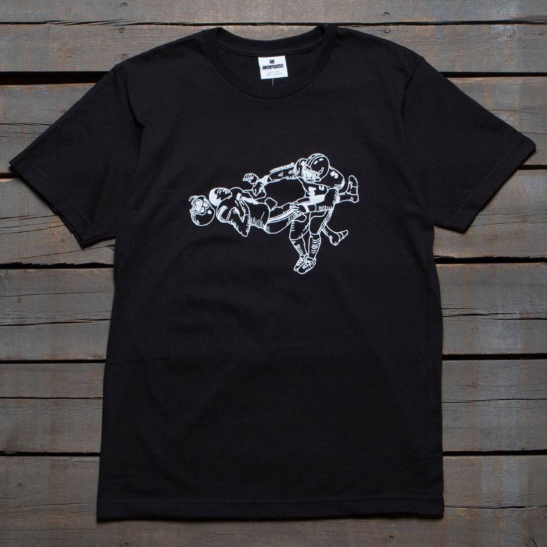 Undefeated Men Laid Out Tee black