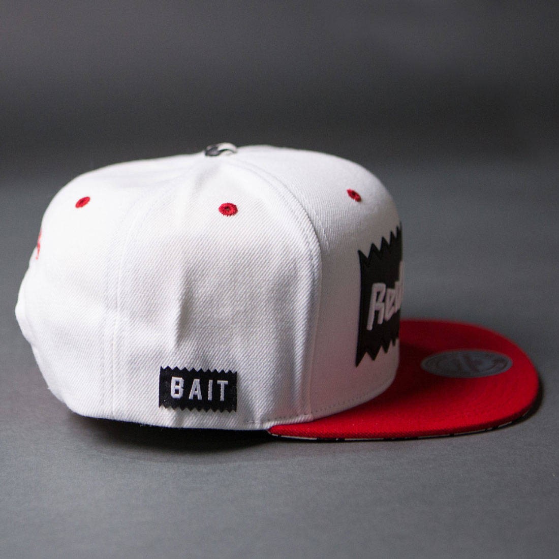 BAIT x NHL x Mitchell And Ness Detroit Red Wings STA3 Wool Snapback Cap  (white / red)