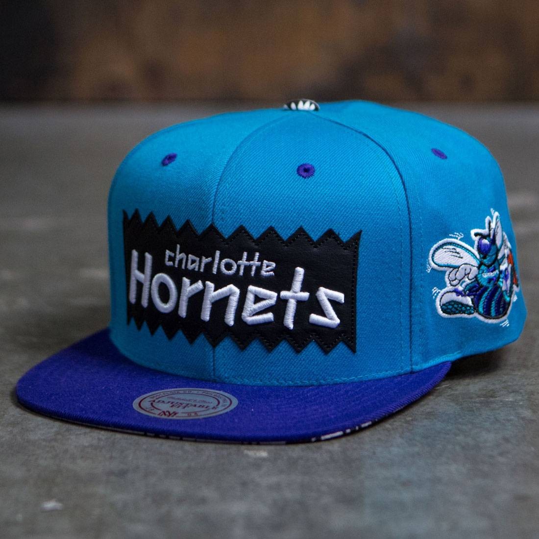 Charlotte Hornets Hat Blue NBA Cord Arch Snapback - Mitchell & Ness