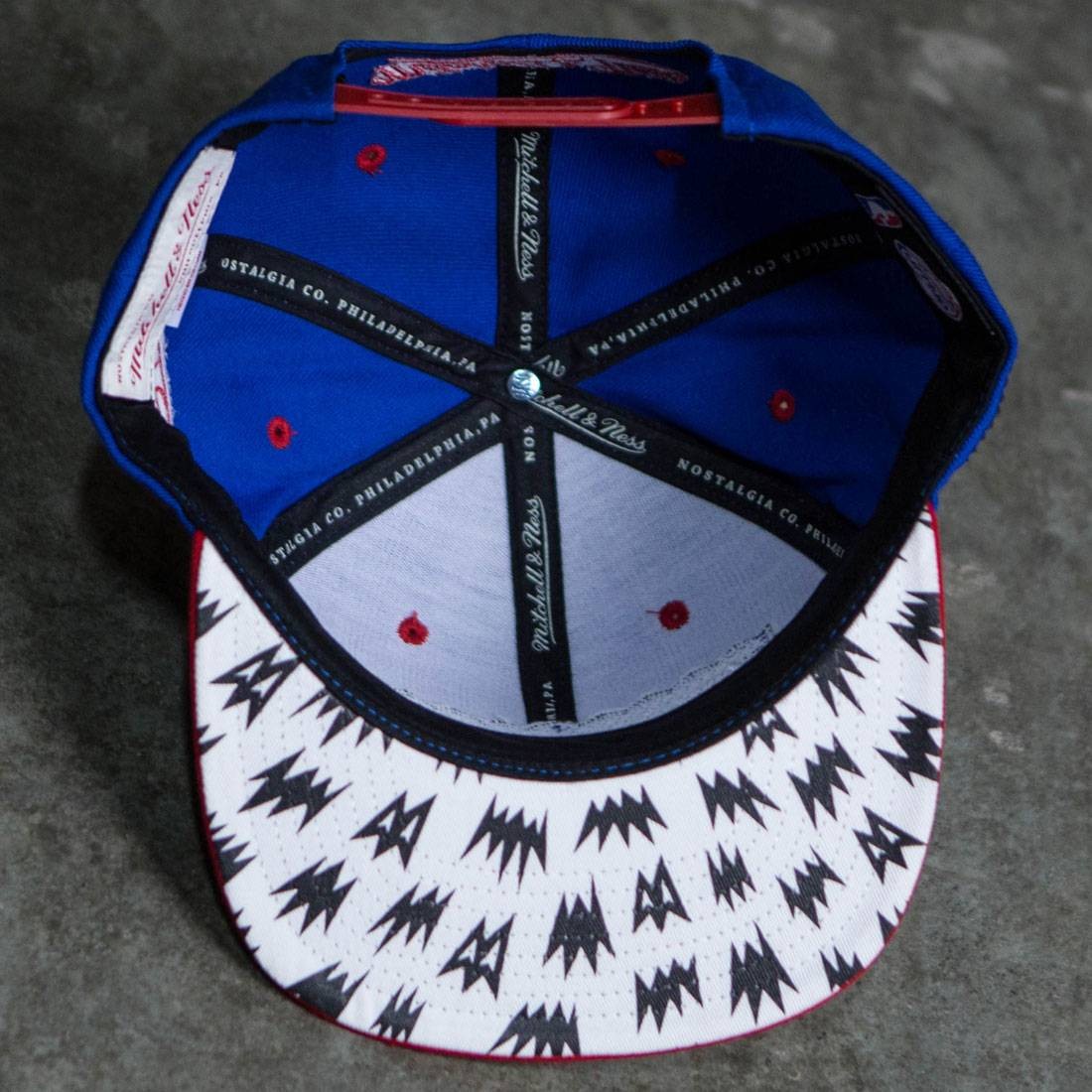 Prada Re-Nylon triangle logo bucket hat