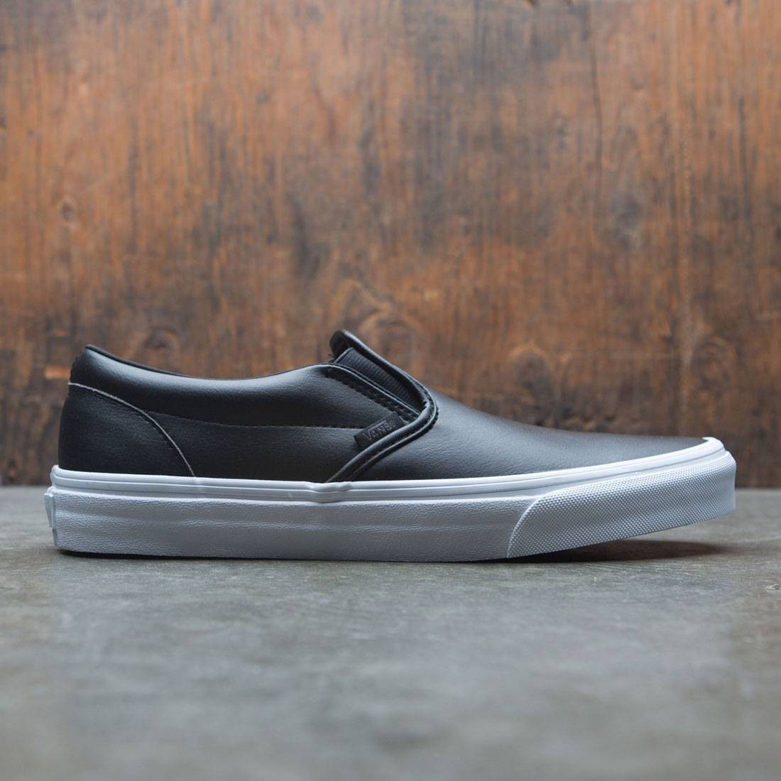 vans classic slip on tumble leather 26.5靴/シューズ