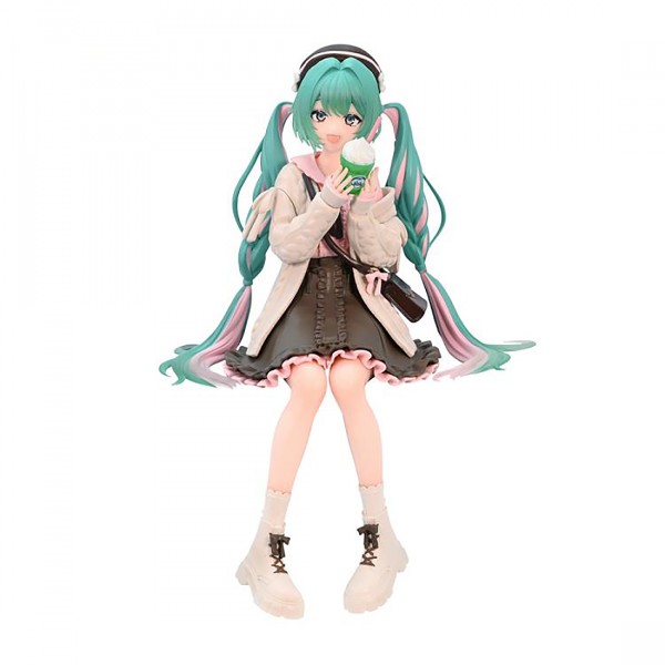 Furyu Hatsune Miku Autumn Date Noodle Stopper Figure beige