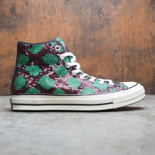 Red blue yellow green converse hot sale