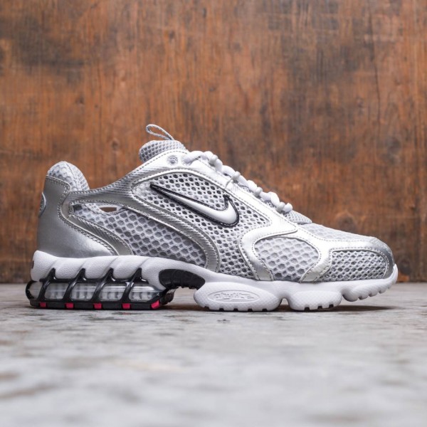 nike men air zoom spiridon cage 2 lt smoke grey metallic silver