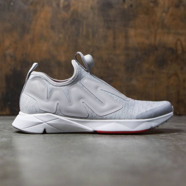 Reebok pump plus supreme hot sale