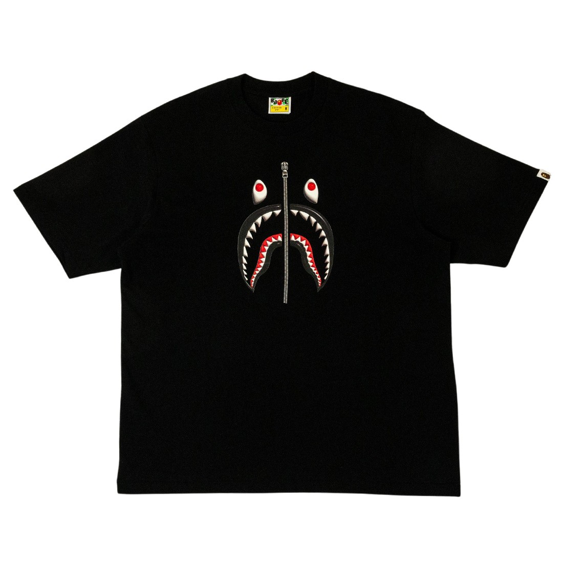 A Bathing Ape Men 3D Shark Relaxed Fit Tee (black)