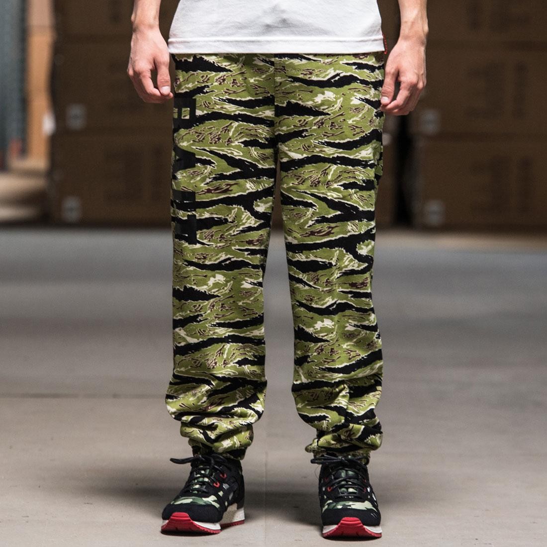 Women's Premium Blue Camo Joggers pants for sale - Exclusive Design Camouflage  Joggers - Sustainable Outdoor Clothing | Camouflage Gear | Stitch & Simon |  British Brand