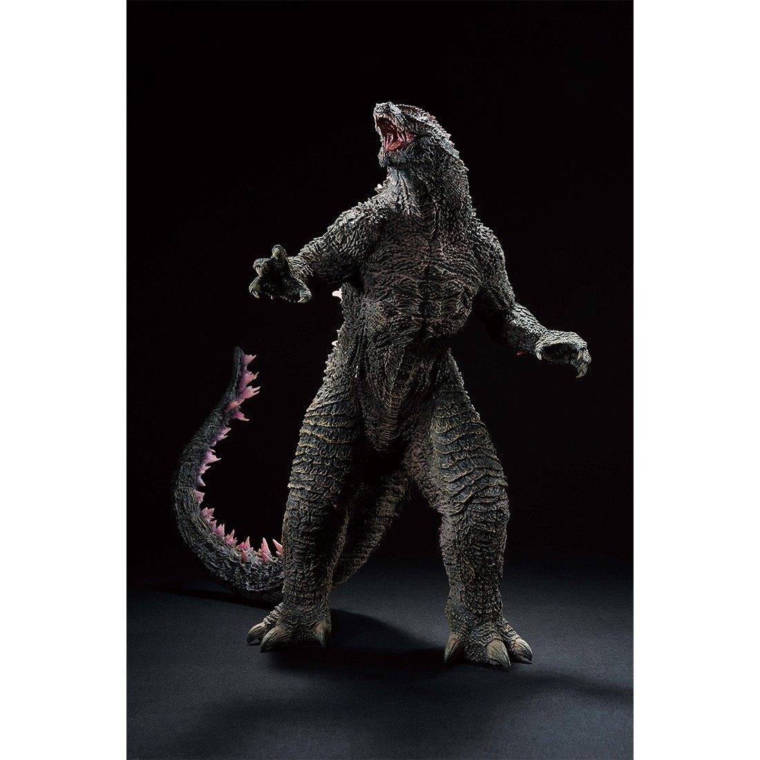 PREORDER - Bandai Ichibansho Godzilla x Kong The New Empire Godzilla 2024 Evolved Ver. Figure (black / blue)