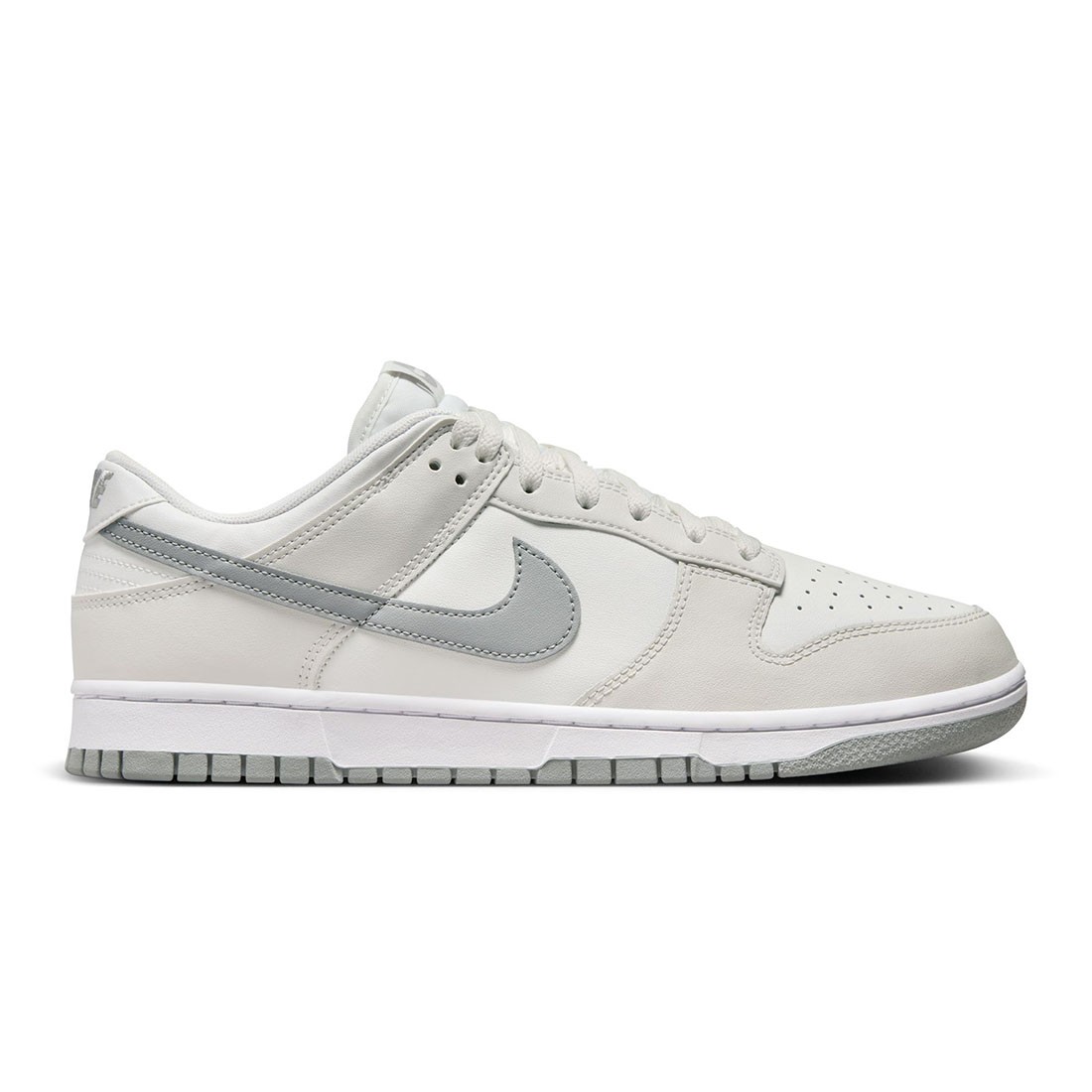 Nike Men Dunk Low Retro (summit white / lt smoke grey-platinum tint)