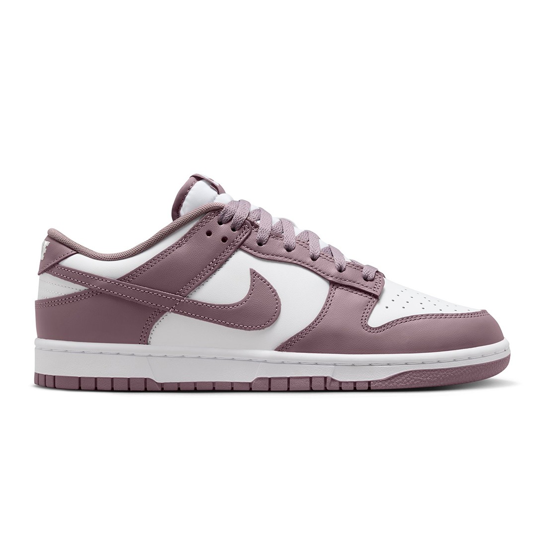 Nike Men Dunk Low Retro (white / taupe grey-white)