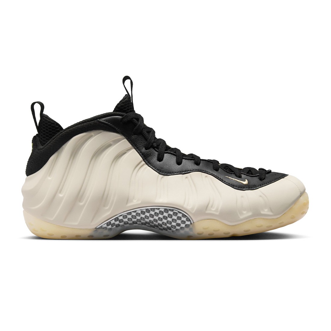 Nike Men Air Foamposite One (black / team gold-lt orewood brn-chrome)