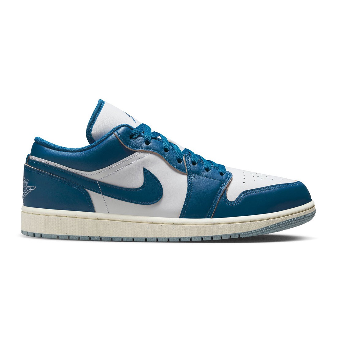 Air Jordan 1 Low SE Men (white / industrial blue-blue grey-sail)