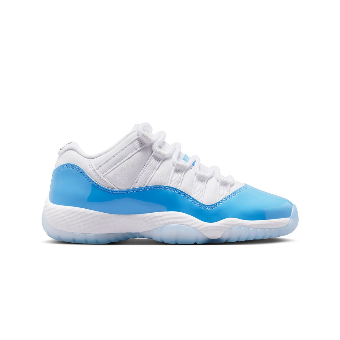 Air Jordan 11 Retro Low Big Kids (white / university blue-black)