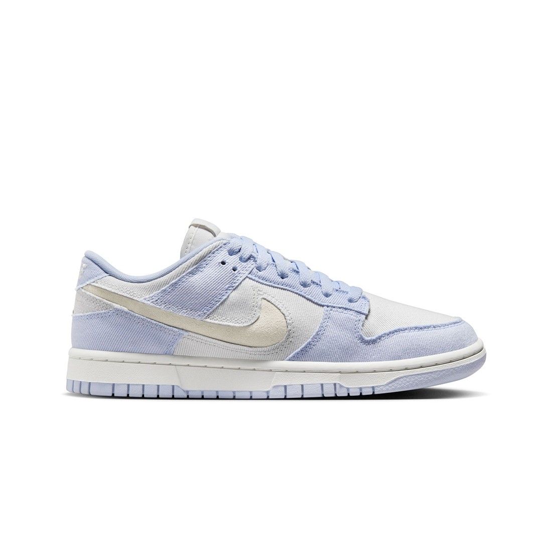 Nike Women Dunk Low (ghost / summit white-platinum tint)