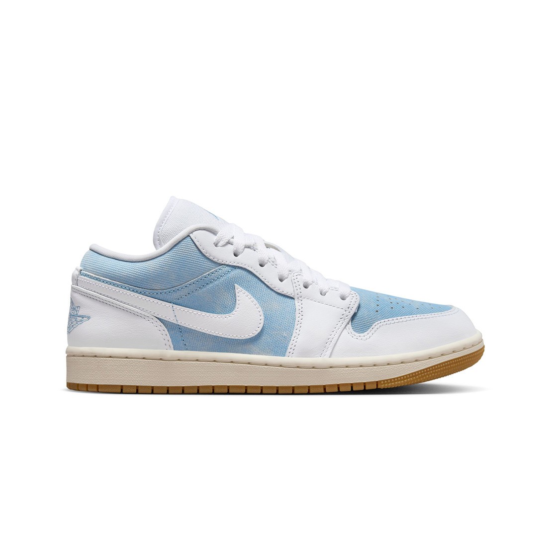 AIR JORDAN 1 LOW SE Women WMNS (worn blue / white-gum light brown-sail)