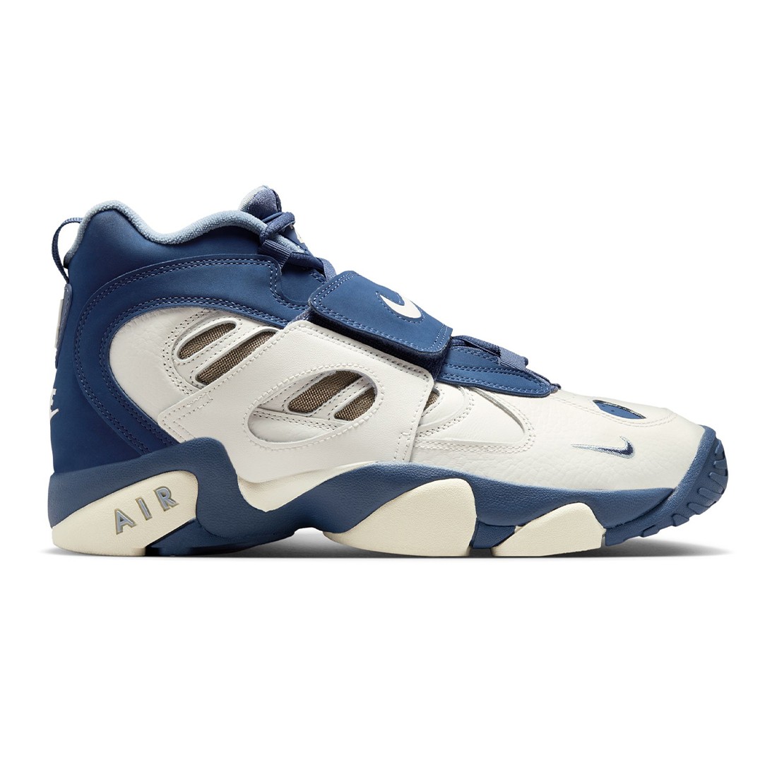 Nike Men Air Diamond Turf Ii (sail / mystic navy-blue grey-metallic gold)