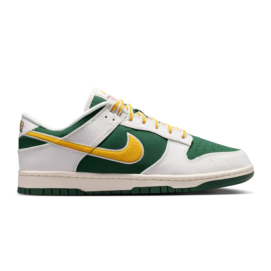 Nike Men Dunk Low Retro (sail / university gold-fir-university red)