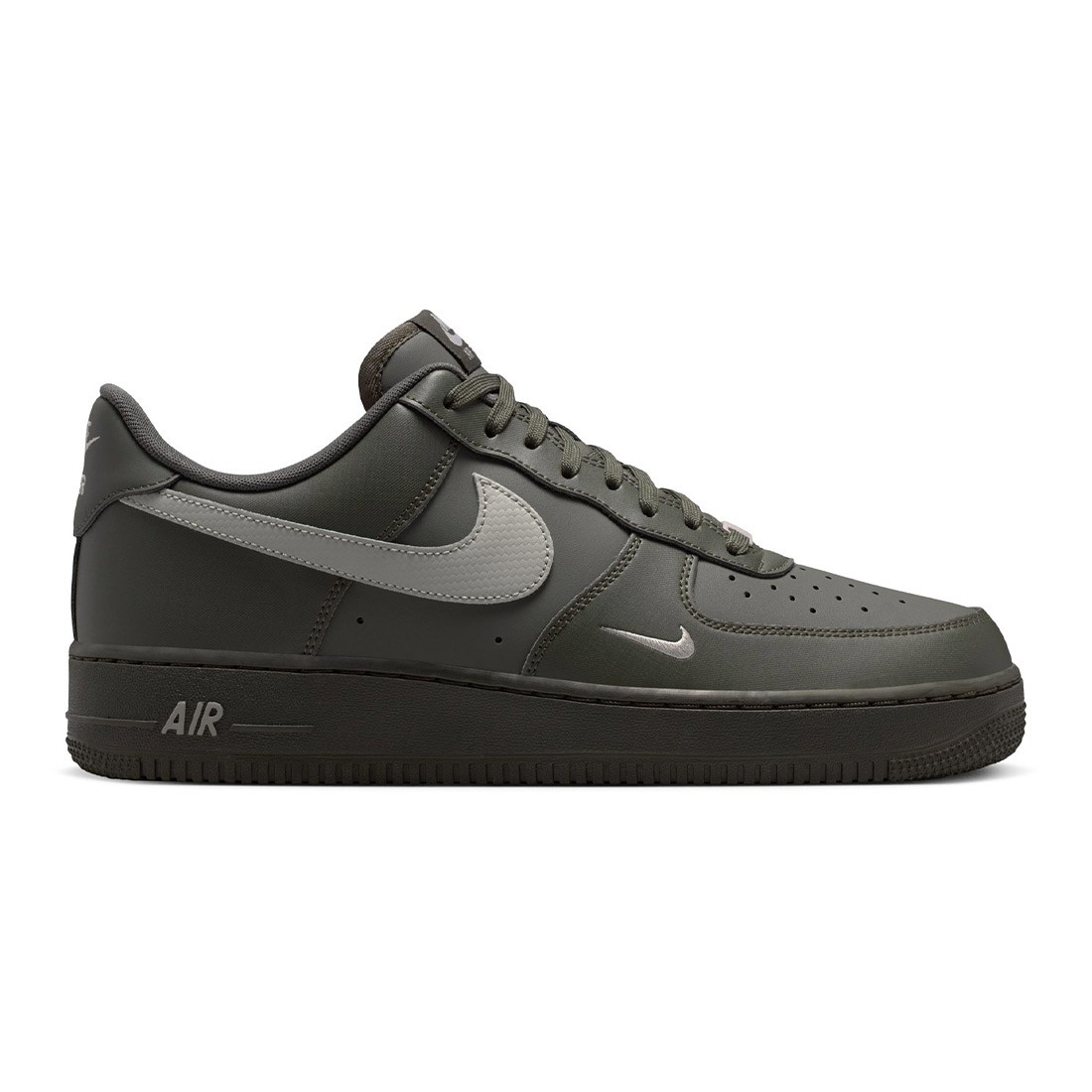 Nike Men Air Force 1 '07 (newsprint / college grey)