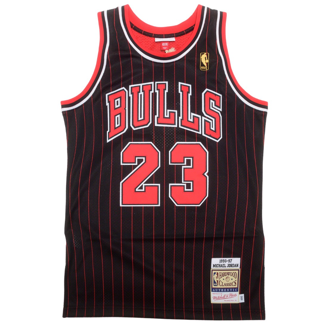 Men's Clothing Mitchell & Ness NBA Merch Take Out Tee Chicago Bulls White